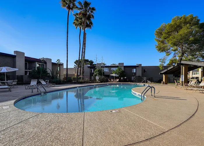 Pool Access & Private Patio! Prime Arcadia